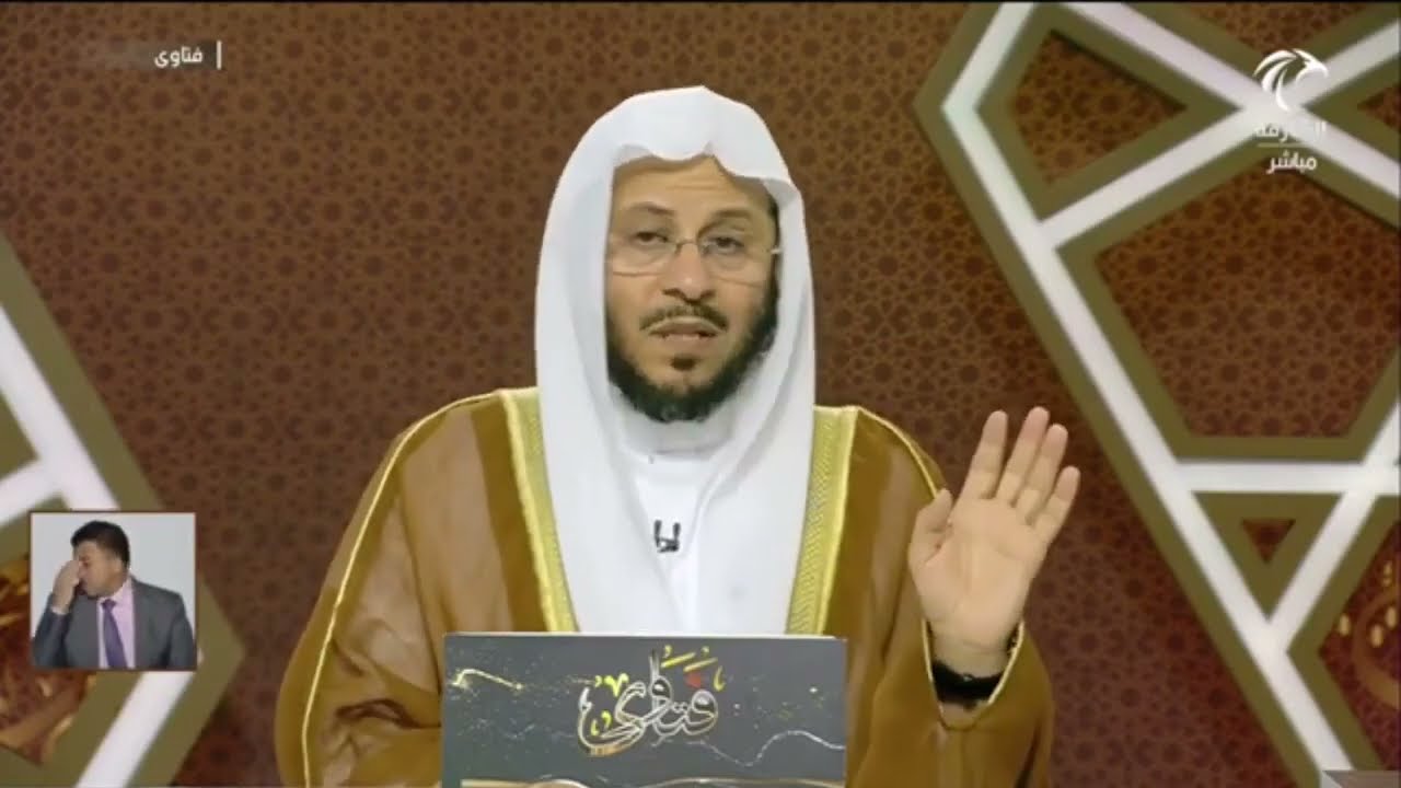 حكم من سلم من الصلاة دون أن يلتفت؟ | الشيخ عزيز بن فرحان