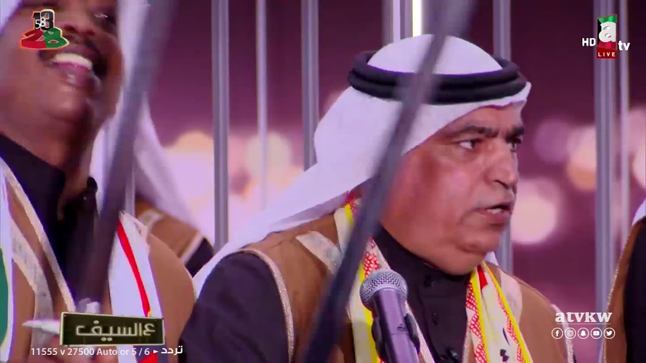 من شكر ربه .. فرقة الجهراء تحتفي بأعياد الكويت الوطنية ع السيف