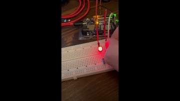 Arduino Uno R4 Wifi Lesson 12 - Read Analog Voltages homework