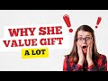why women admire gift in a relationship