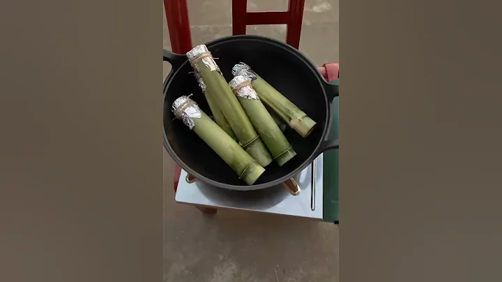自制装置做了糯叽叽的竹筒粽子～ - 天天要闻