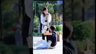 Download Lagu Vin Zhang fell down when trying to help Esther #aromanceofthelittleforest MP3