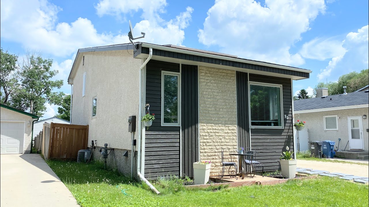 home to this terrific 4 level split located in River Park South