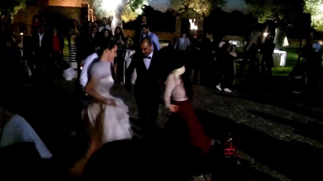 Pizzica-tanz auf einer apulischen Hochzeit