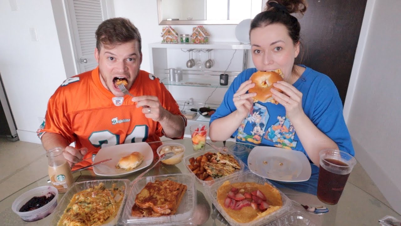 American breakfast mukbang - laatste video in Miami | Beautygloss