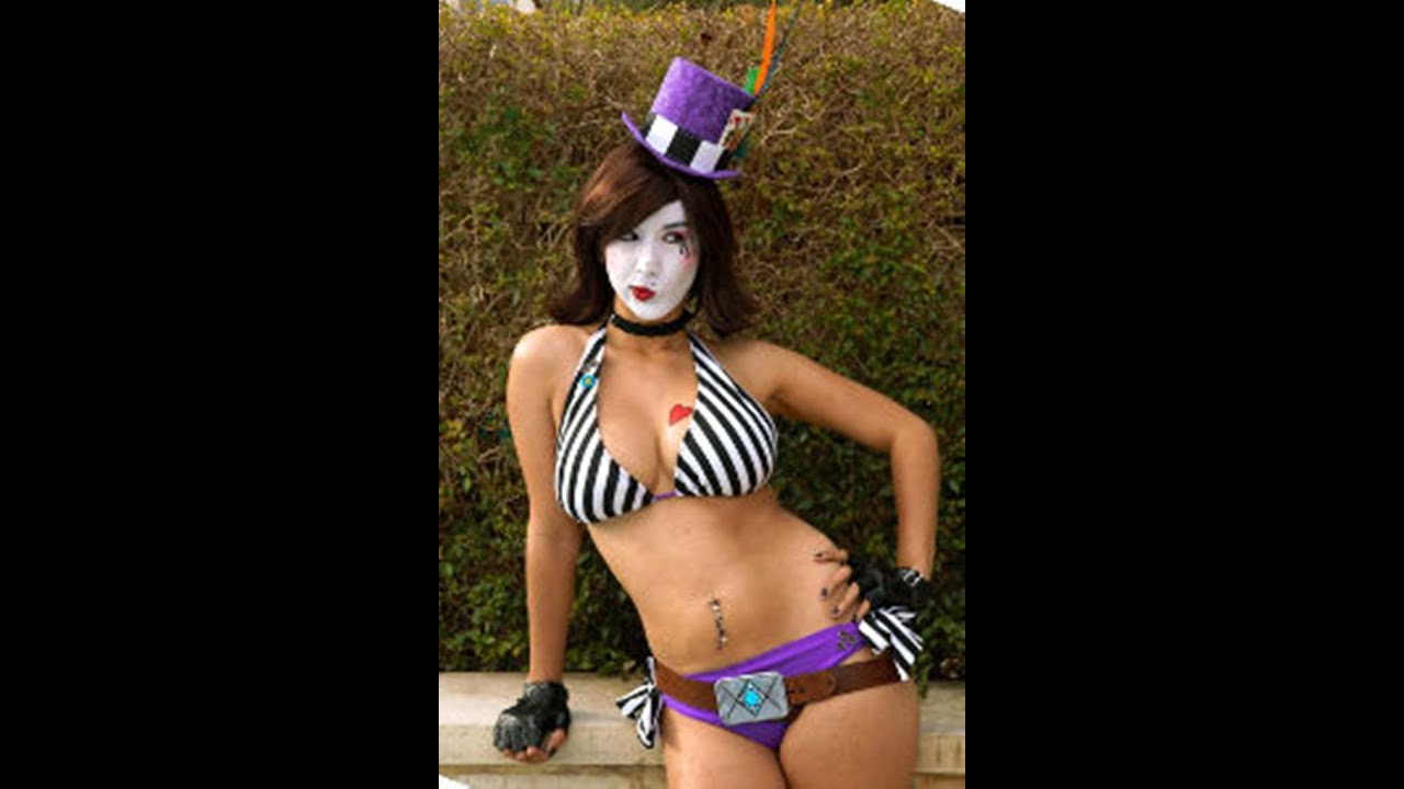Mad Moxxi Borderlands Sexy Cosplay - Youtube-9675