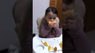 Baby girl eating oranges 🍊 Baby girl eating oranges 🍊