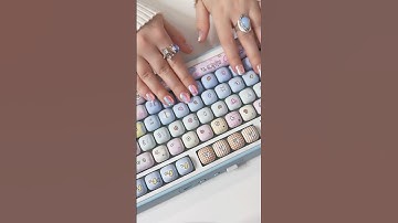 [AD] It’s the cute blue keycaps again! 🩵