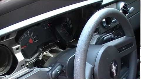 05  06 07 Ford Mustang Instrument Cluster Removal Procedure