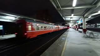 (1111007) 6243次莒光號專車樹林進站