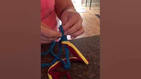 Rectangular 4 strand Braid In Rag Rug Part 3 of 7