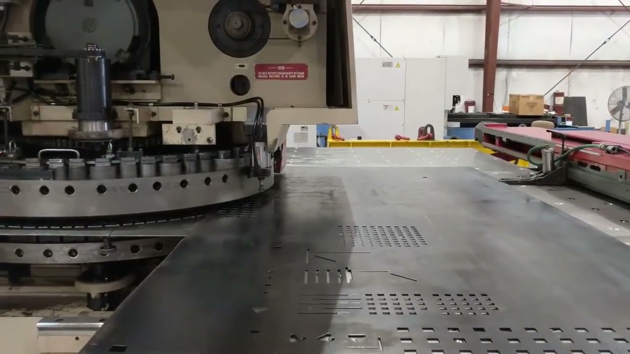 Centrum 3000 - Muratec (Turret Punch Press)