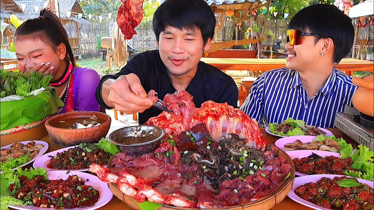 จุ๊เนื้อสดจิ้มแจ่วเพี้ยดีสดแกล้มผักสดแซ่บคักอีหลีครับพี่น้อง ASMR MUKBANG EATING SHOW