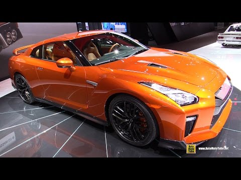 2017 Nissan GT-R - Exterior and Interior Walkaround - Debut at 2016 New York Auto Show