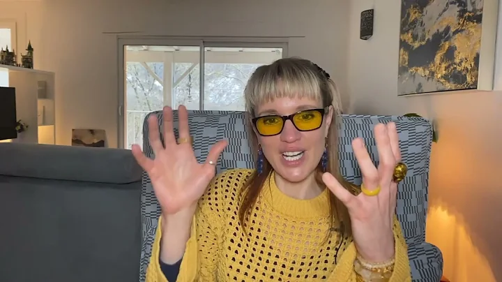 @LisaCairns  Craving And Seeking/ Freedom In The Looking  (Original Video: 22/1-23) #nonduality