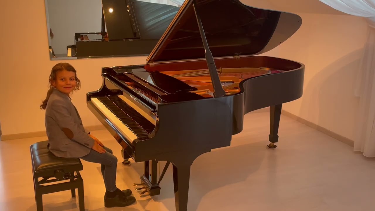 Anselm Inselmann, 8 J., J.S. Bach  zweistimmige Invention c-moll BWV 773  Adventskalender 2025