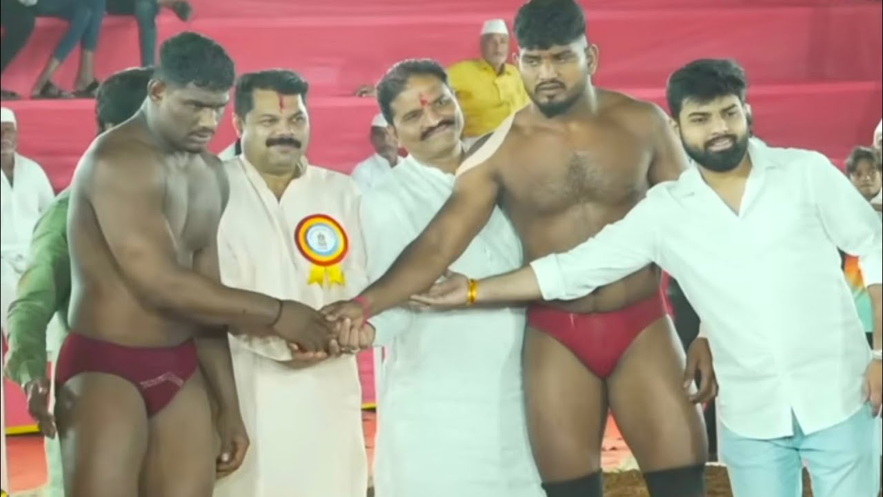 pai vijayshinde waravs pai rohan pawar paud kusti maidan pune