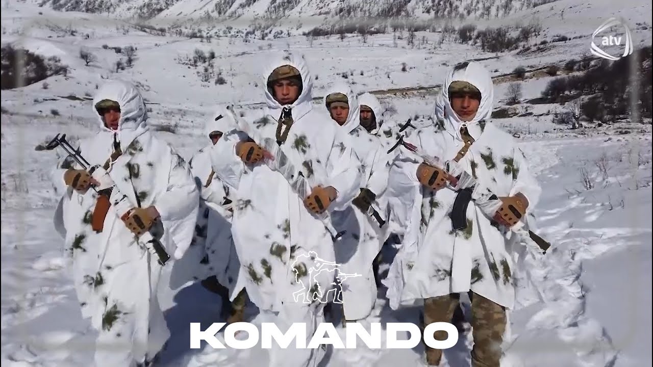 Kəlbəcər dağlarında xidmət edən Azərbaycan əsgəri - Komando