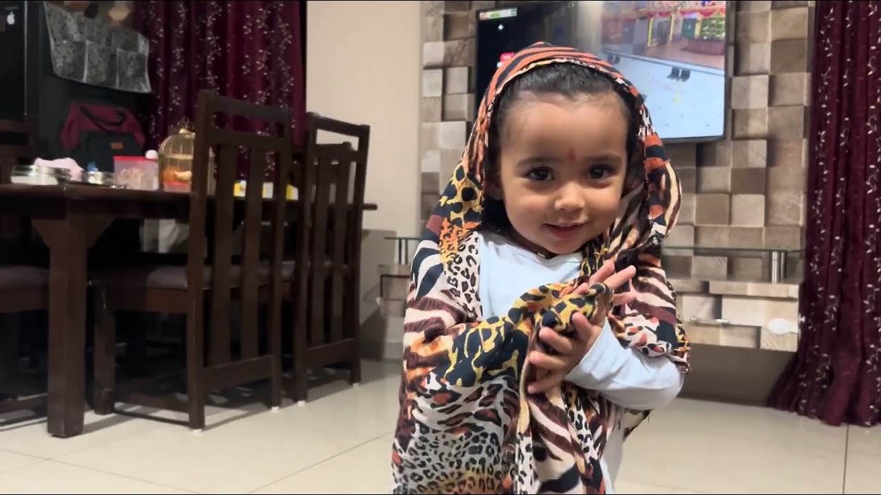 Pranshi ki masti on Peak 