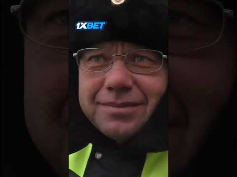 Видео: ПРИНЯЛИ ЗА ВЗЯТКУ / ДПС отправил водителя в банкомат #shorts #mrrissao #взятка #дпс