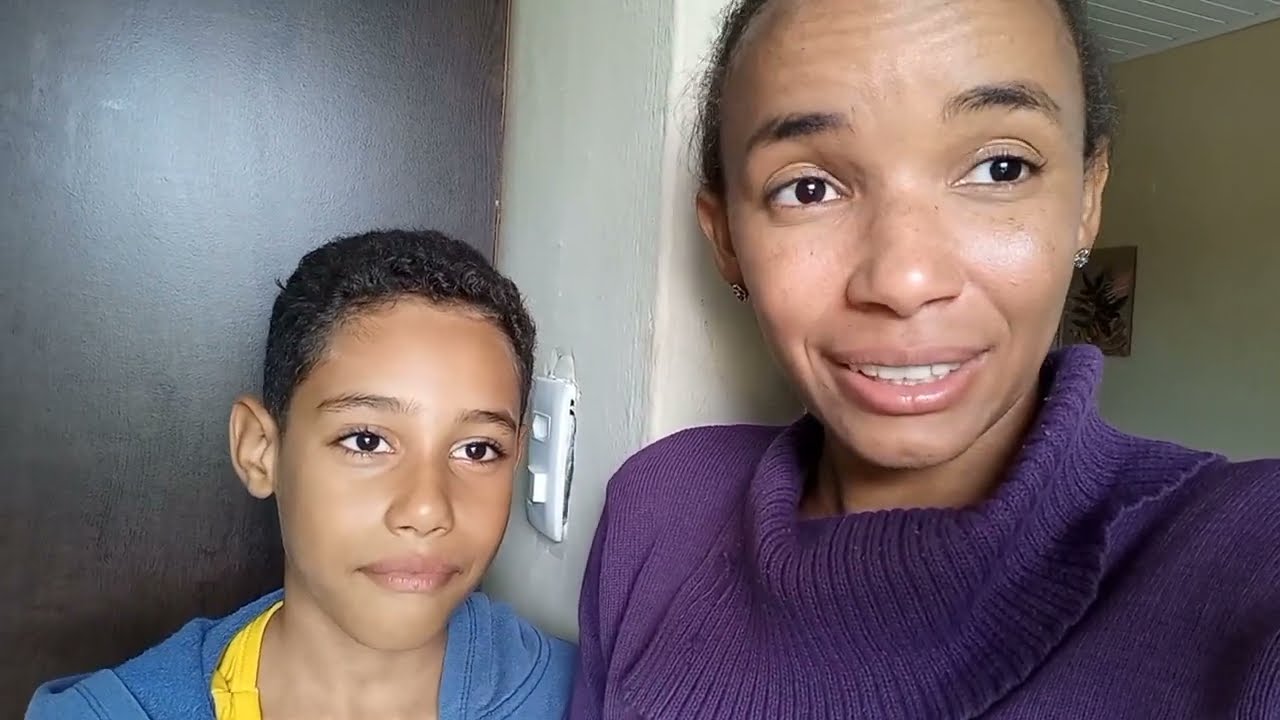 DAVI AJUNTOU O DINHEIRO  EU  INTEREI E/COMPRAMOS UM CELULAR NOVO PRA ELE/REAÇÃO DELE/Manu