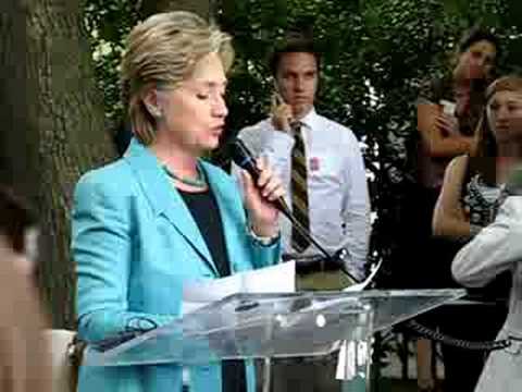 1/4 Hillary Clinton @ Booksigning for Congresswoman Carolyn B. Maloney, Washington DC 7/30/08