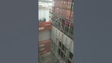 Container loading.Ship series Video3