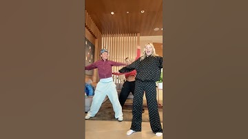 Just living in the LUSH LIFE 😉 #16kids #bigfamily #notenoughnelsons #nenfam #outfitinspo