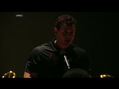 Anthony Rizzo emotional at vigil after shooting at his high school in Parkland, Florida | ESPN