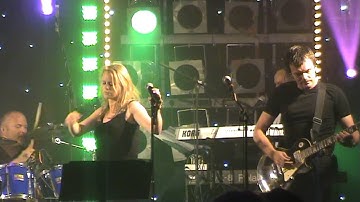 Trademark met "Rain down on me" @ Zuukerfeest 2013