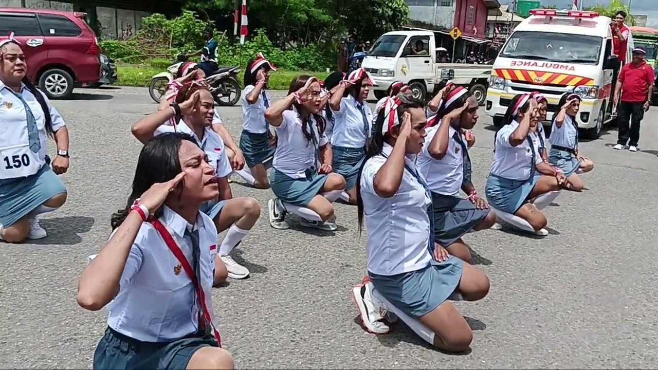 Peserta gerak jalan terhebo..
