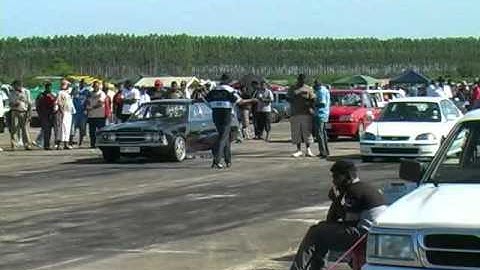 200 STi (sr20de) vs RunX RSi