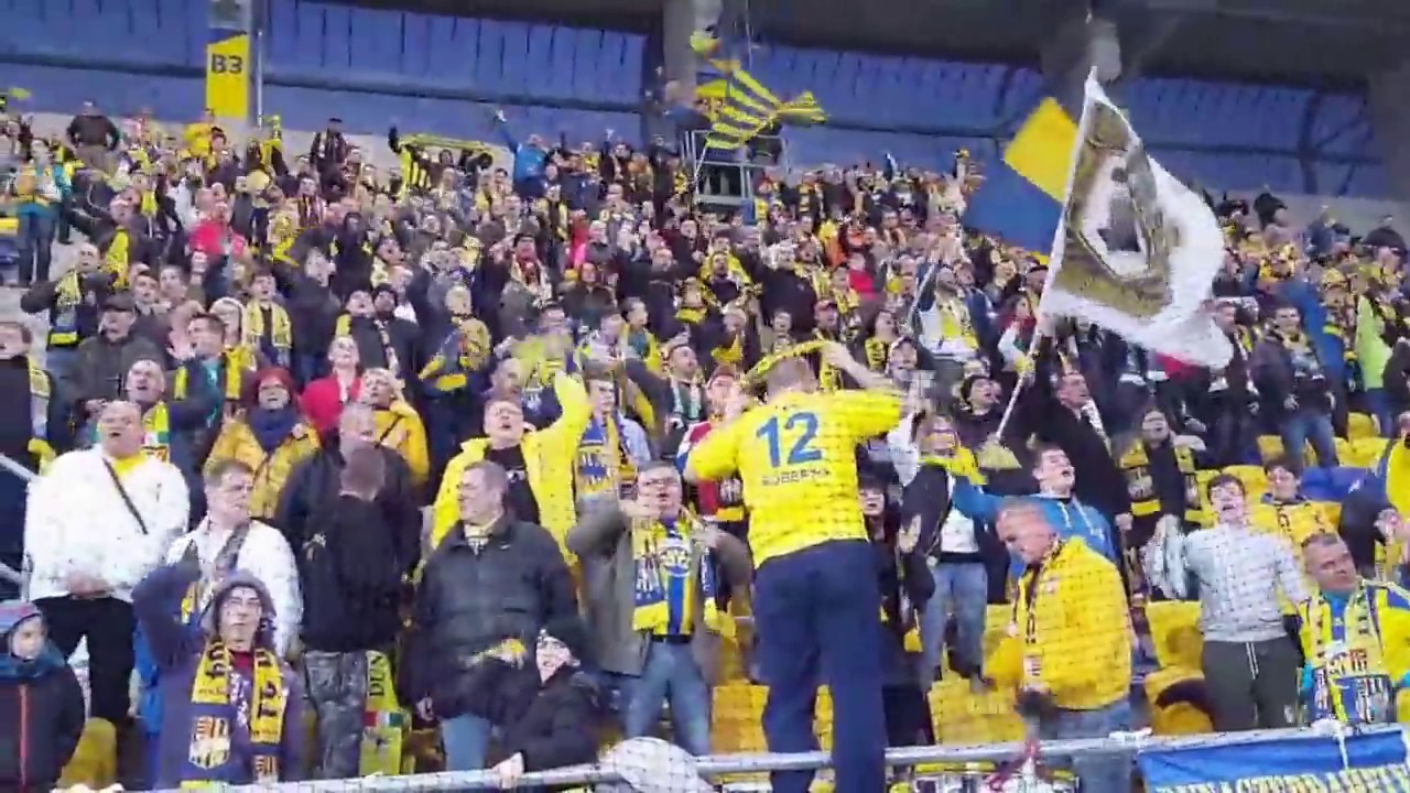 DAC tábor: Klubszinten a Kárpát-medence legmagyarabb, legfanatikusabb szurkolótábora.