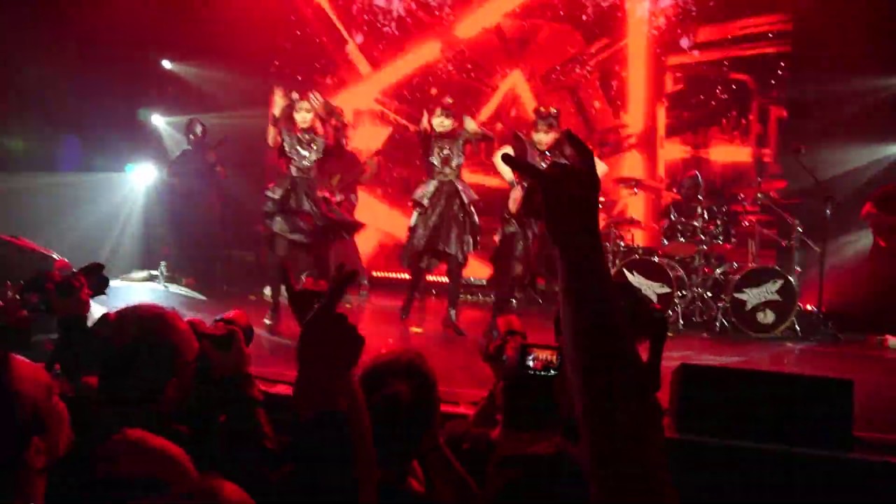 Babymetal Future Metal Da Da Dance Live L Elysee Montmartre Paris 09 02 Youtube