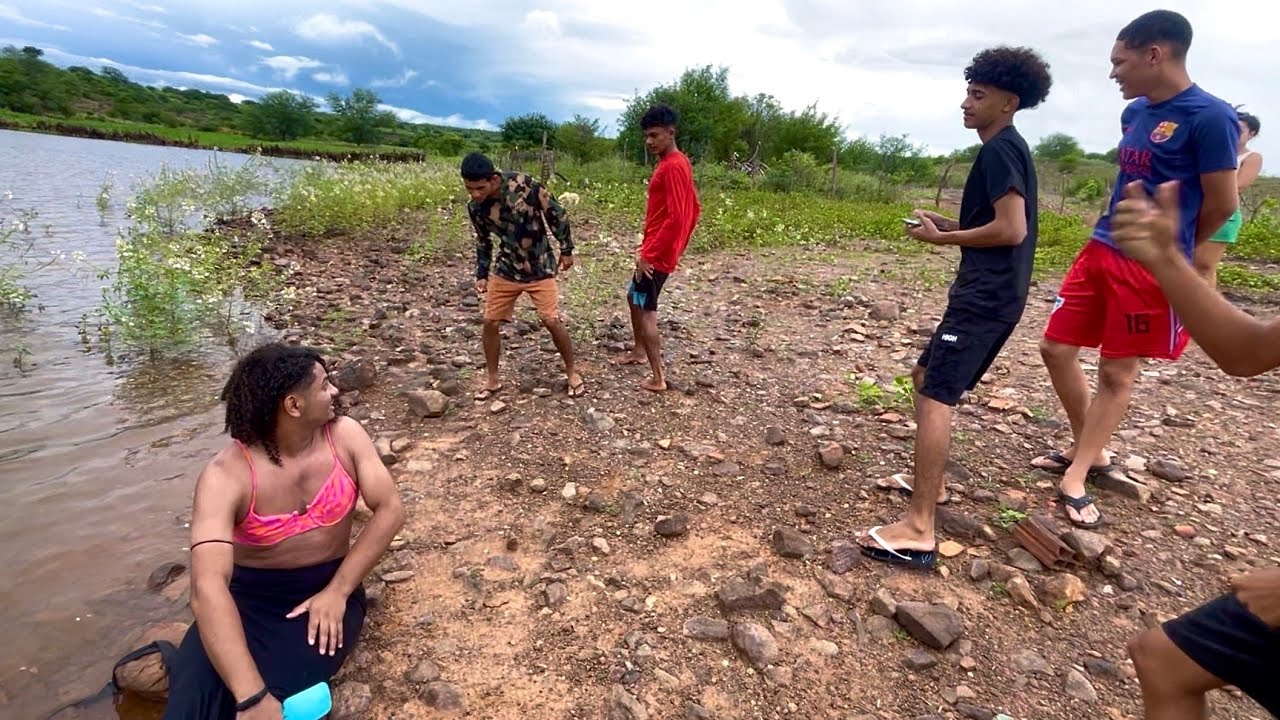 DUDU ENCONTROU UMA SEREIA E FOI CHAMAR O BRUTINHO