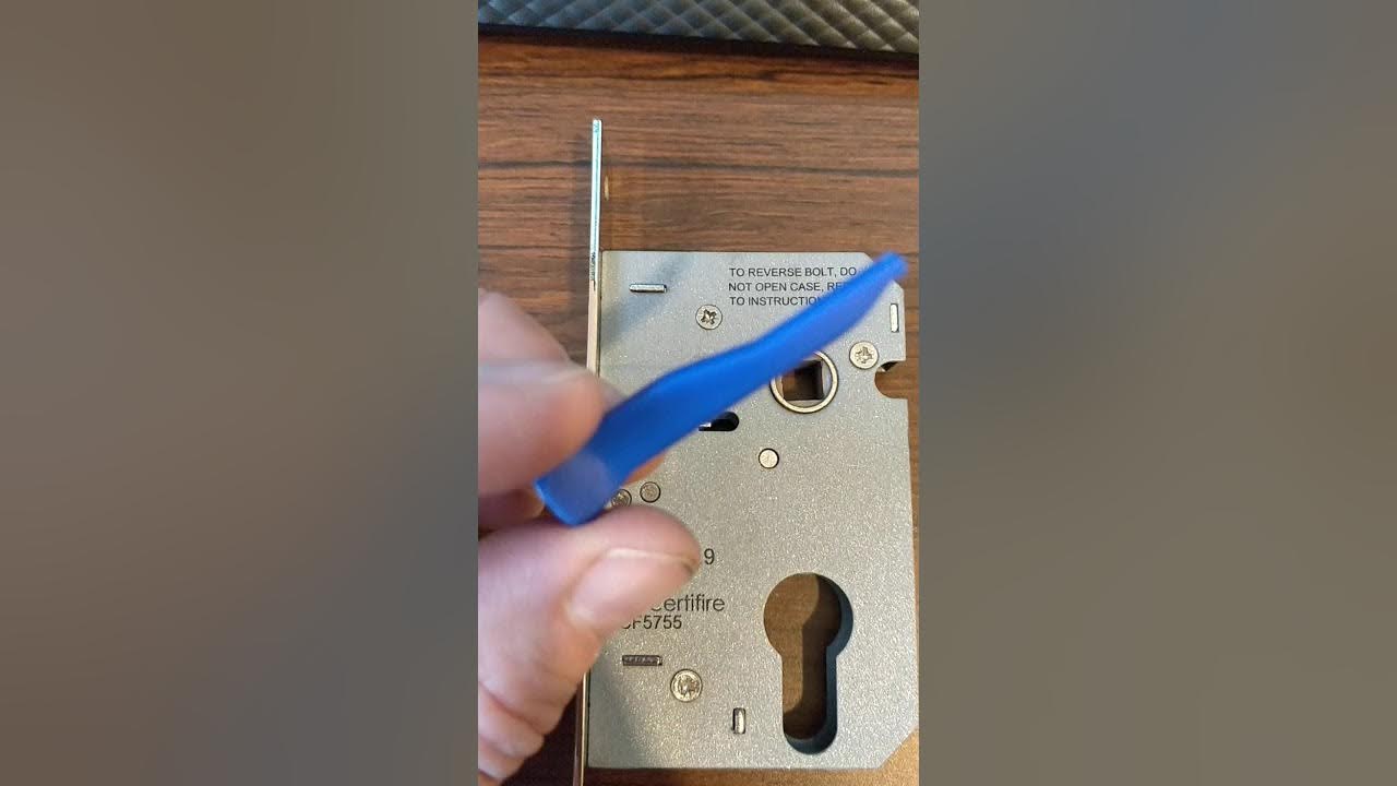 Smith & Locke Screwfix Sash Euro Lock Reverse Bolt YouTube