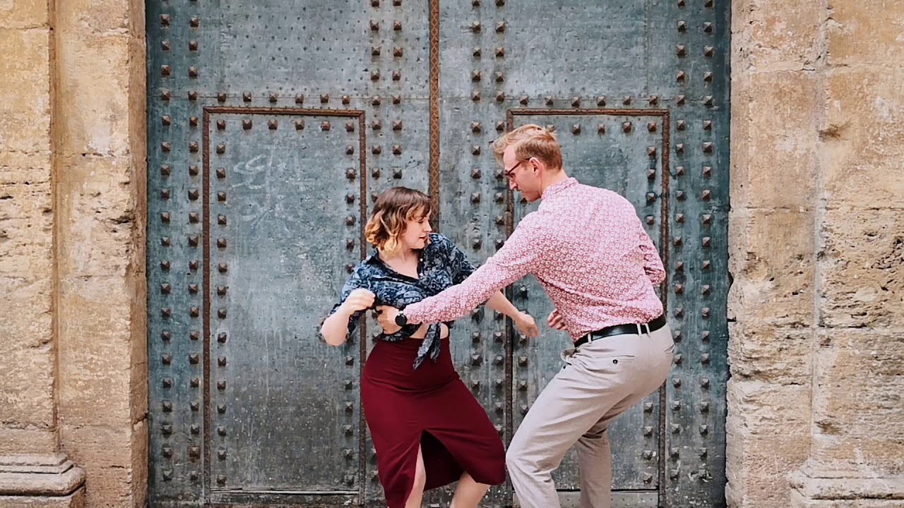 Leigh & Daire Improvised blues dancing (Valencia, 2019)