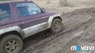 Pajero Junior по грязи