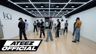 Vignette de la vidéo "ATEEZ(에이티즈) - 'BOUNCY (K-HOT CHILLI PEPPERS)' Dance Practice"