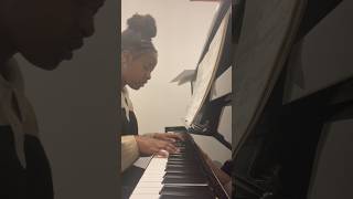 Holding On - Nadia Anek, a rendition of J Moss #nadiaa #gospel #gospelmusic #gospelartist