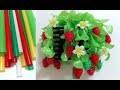 ดอกไม้จากหลอด สตรอว์เบอร์รี่ จากหลอด by มายมิ้นท์ Strawberries wall hanging from 100% Straws.