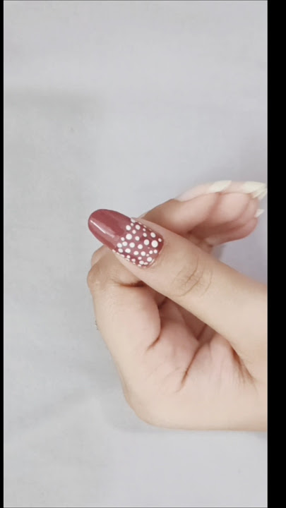 Dotting nail art at home❤🤍 #nails #nailart #youtubeshorts #shortvideo #shorts