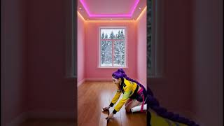 FROM FREEZING RUIN TO COZY PINK DREAM ROOM 😱❄️💖 Extreme cabin makeover #shorts
