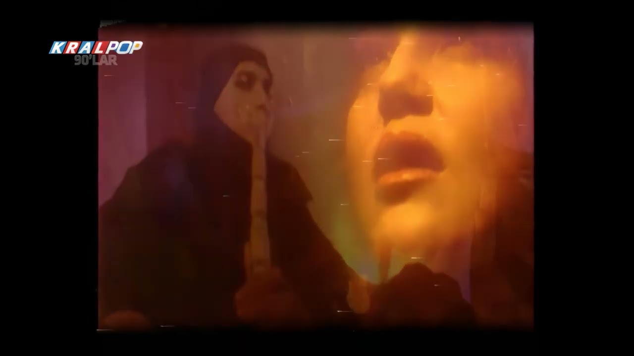 Nazan Öncel - Ben Böyle Aşk Görmedim (4K-Upscale)