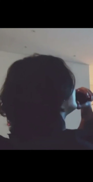 JK SINGING😃 VIBE ON HIS LIVE ON WEVERSE HE SINGING SO WELL #shorts#jk#WEVERSE#VIBE#SING
