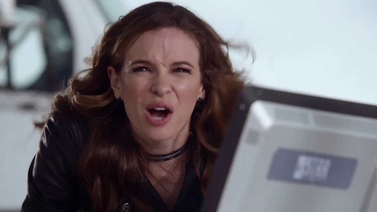 DCC GROUP's PRESENT FANMADE VIDEO TRALIER CLIPS