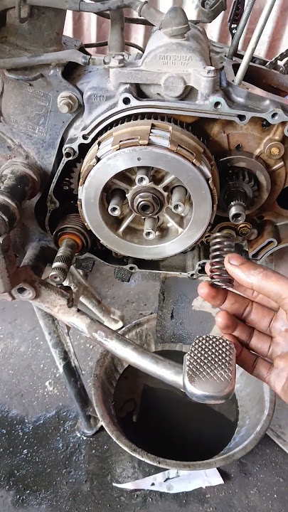 na na na na na ye ye ye ye new fani video #trending #bike #reparing #class dis 😁 #shorts #youtube 😁🤕