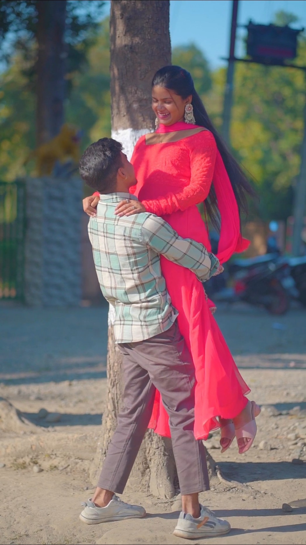 Nachu odni od ke yaar ki dil pardesi ho gya
