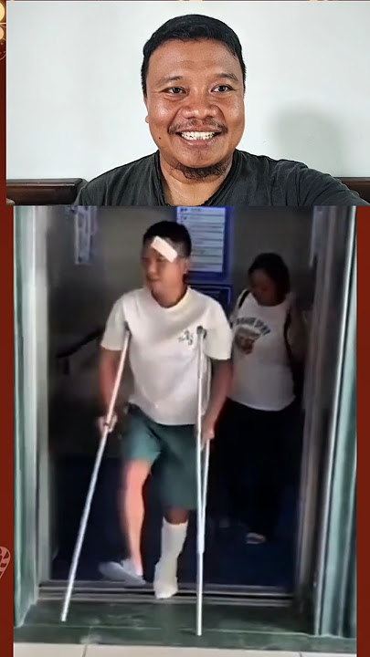 One of his legs is lifted #meme #funny #fyp