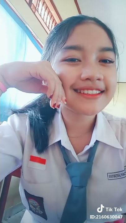 Wow,,wanita sma bermain dildo